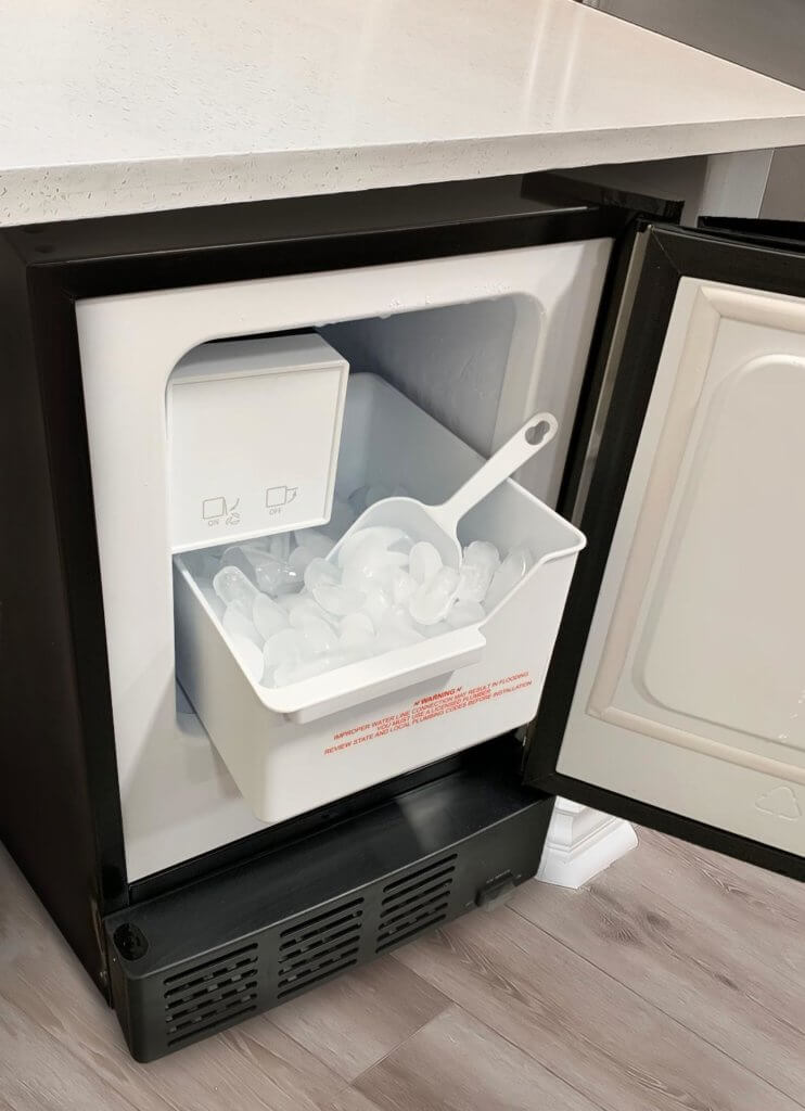 UIM155 BuiltIn Ice Maker Stainless Steel Whynter